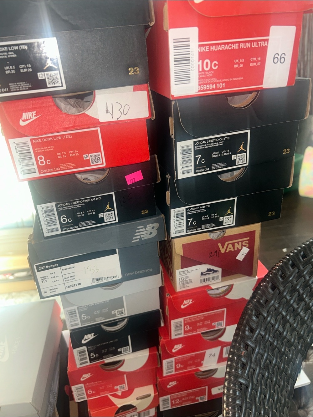 Kids sneakers galor!!!👀🥳🥳❌❌